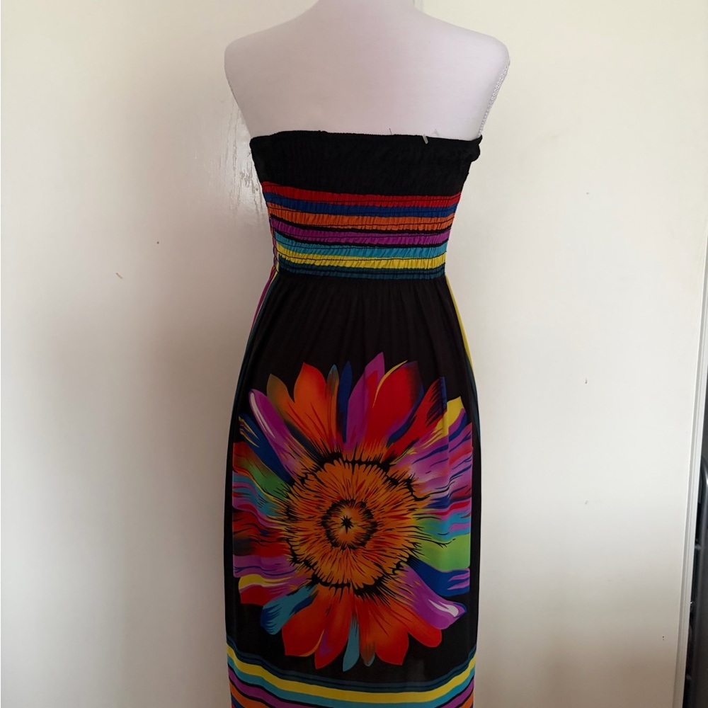 Y2KStrapless Black Maxi Dress with Vibrant Rainbow Floral Print